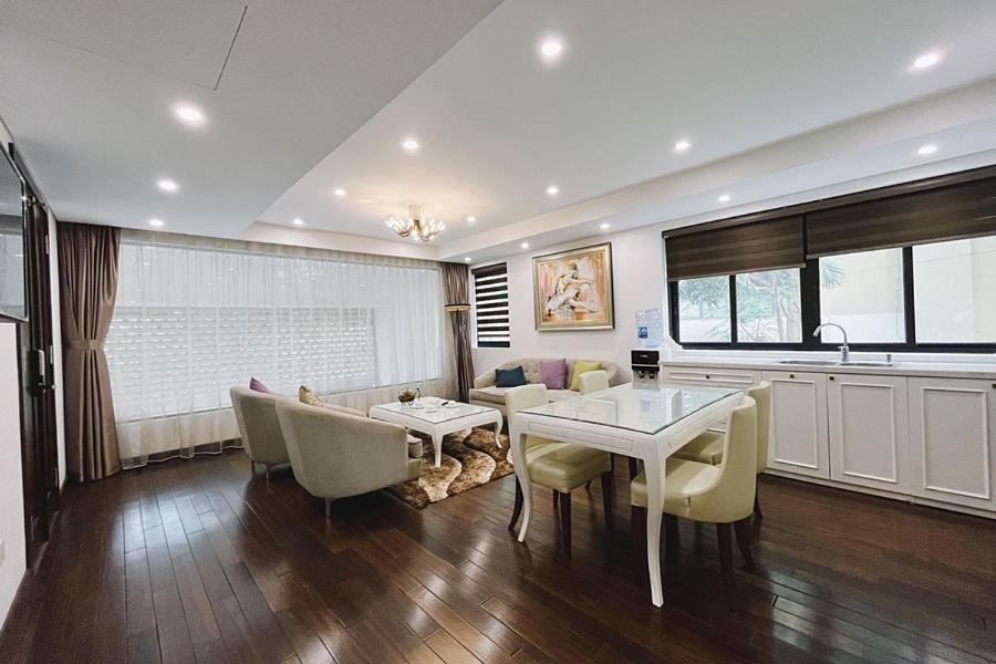 Apartment 8 - Luxury Apartment, Open View